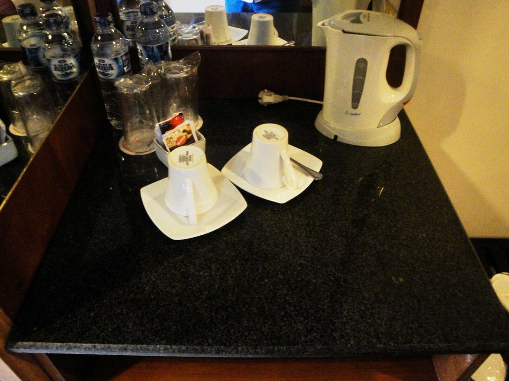 Imperial Hotel Kendari Cameră foto