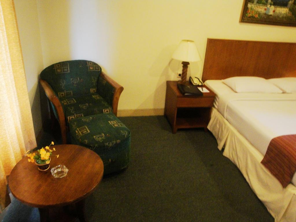 Imperial Hotel Kendari Cameră foto