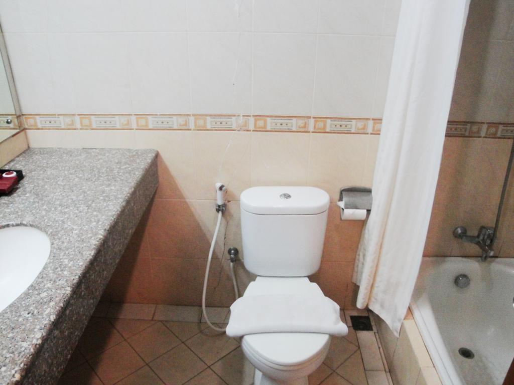 Imperial Hotel Kendari Cameră foto