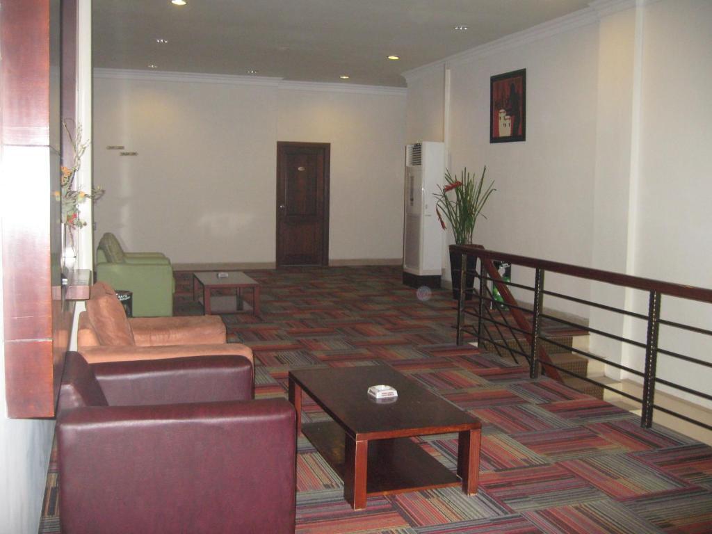 Imperial Hotel Kendari Exterior foto