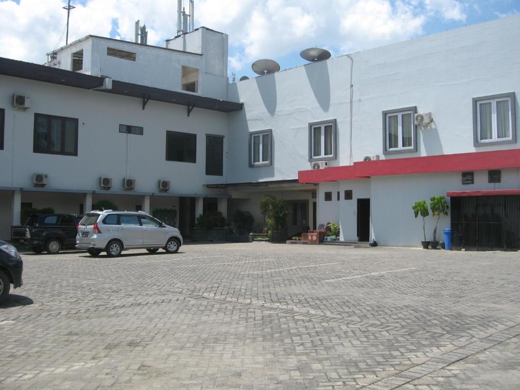Imperial Hotel Kendari Exterior foto